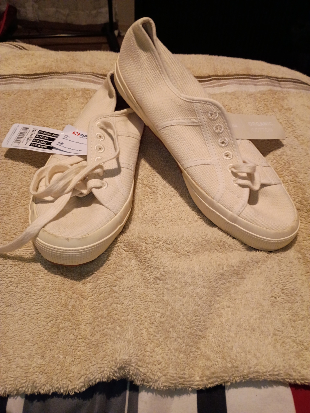 Superga Unisex Off White Or BeigeSneaker Lace-Up, Men’s Size 8/ Women’s Size 9.5